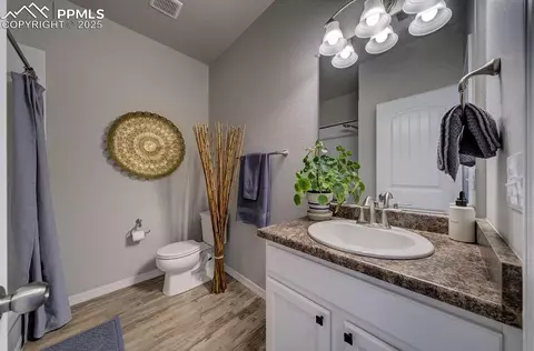 Bath - 10144 Bluffstone Ct, Peyton, CO 80831 photo 2 of 4