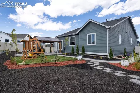 Exterior - 10144 Bluffstone Ct, Peyton, CO 80831 photo 5 of 6