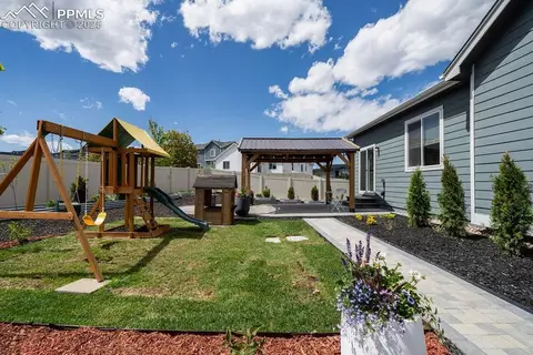 Exterior - 10144 Bluffstone Ct, Peyton, CO 80831 photo 4 of 6