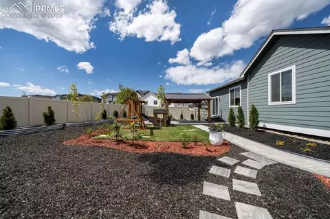10144 Bluffstone Ct, Peyton, CO 80831 photo 29
