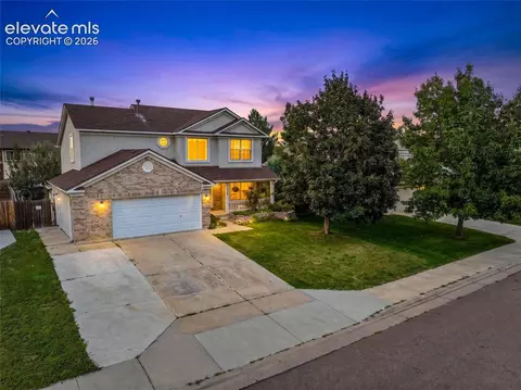 1326 S Canoe Creek Dr, Colorado Springs, CO 80906
