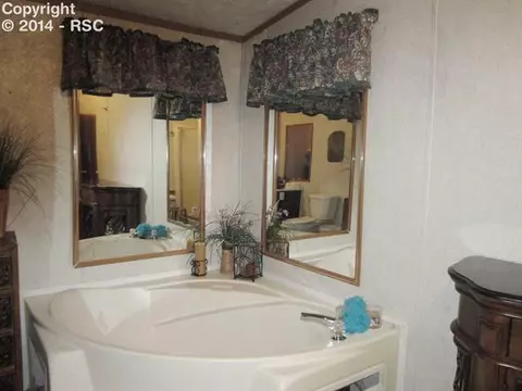 15640 S Lauppe Rd, Yoder, CO 80864 photo 8