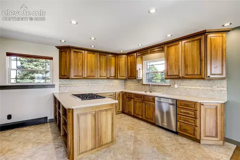Kitchen - 21295 E Highway 24, Peyton, CO 80831 photo 3 of 5