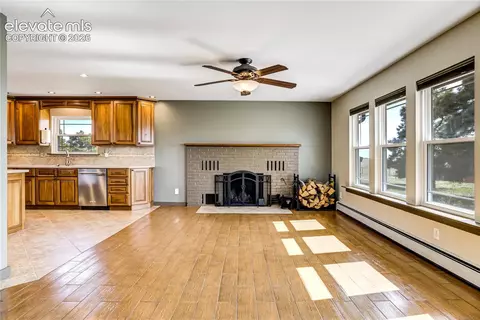 Living - 21295 E Highway 24, Peyton, CO 80831 photo 2 of 5