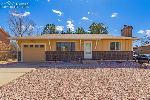3811 Mesa Grande Dr, Colorado Springs, CO 80918