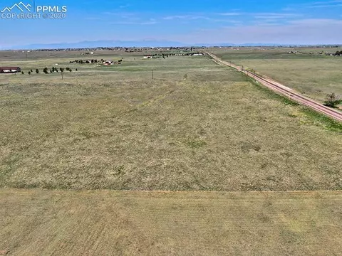 19087 Jones Rd, Peyton, CO 80831 photo 3