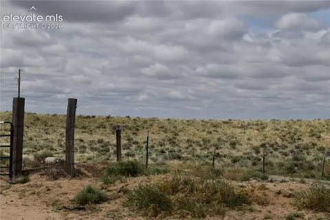 30195 Darroll Rd, Yoder, CO 80864 photo 2