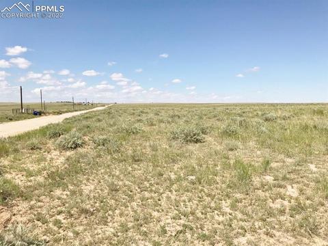 14795 S Lauppe Rd, Yoder, CO 80864 photo 1