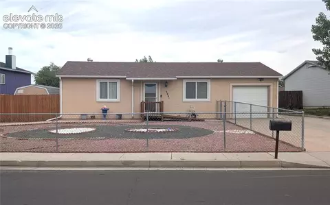 3241 Foxridge Dr, Colorado Springs, CO 80916