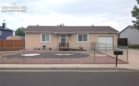 3241 Foxridge Dr, Colorado Springs, CO 80916