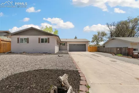 107 Fordham St, Colorado Springs, CO 80911