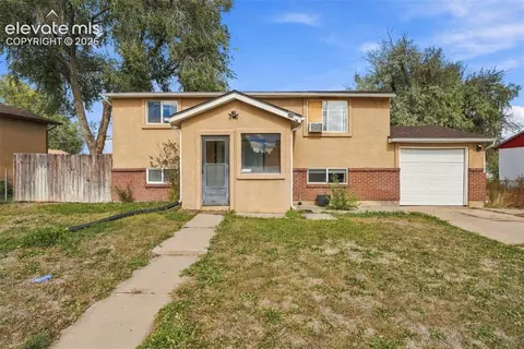 1313 Maxwell St, Colorado Springs, CO 80906