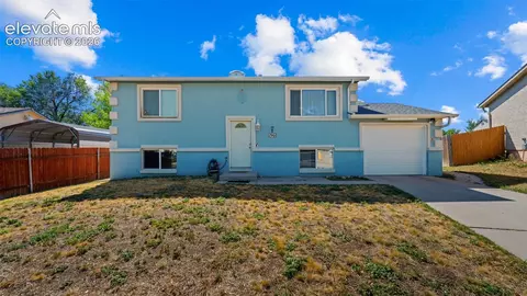 1961 Pepperwood Dr, Colorado Springs, CO 80910