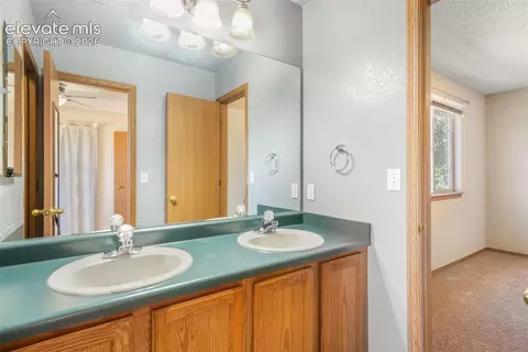 4412 Bramble Ln, Colorado Springs, CO 80925