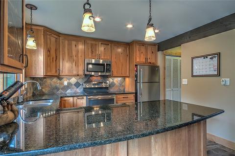122 N Side Cir, Silverthorne, CO 80498 photo 8