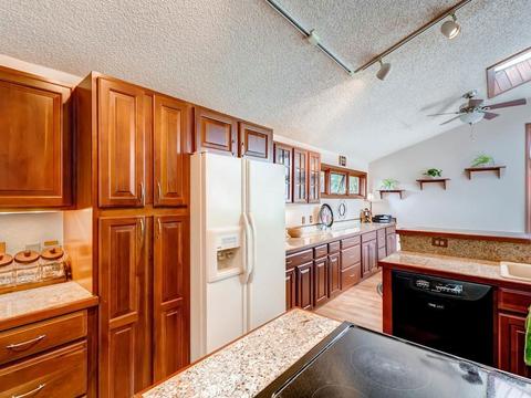 253 E Coyote Ct, Silverthorne, CO 80498 photo 6