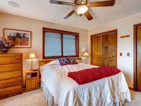 253 E Coyote Ct, Silverthorne, CO 80498 photo 17
