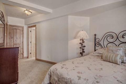 705 Golden Eagle Rd, Silverthorne, CO 80498 photo 9