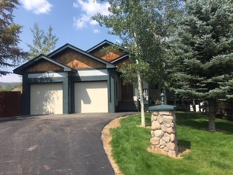 1215 Mesa Dr, Silverthorne, CO 80498 photo 2