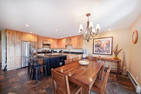 93 Bashore Ct, Silverthorne, CO 80498 photo 2
