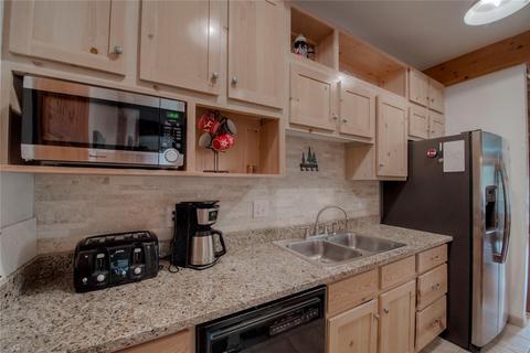 182 N Side Cir, Silverthorne, CO 80498 photo 8