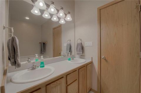 345 Black Hawk Cir, Silverthorne, CO 80498 photo 23