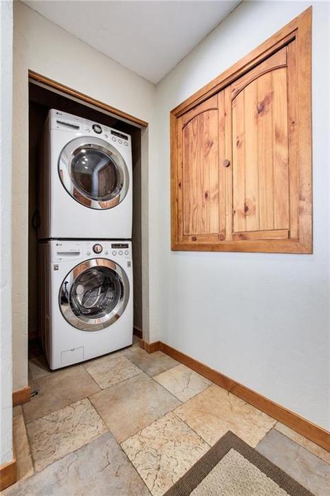 141 N Side Cir, Silverthorne, CO 80498 photo 27
