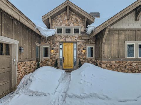 672 Kimmes Ln, Breckenridge, CO 80424