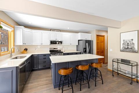 200 Creekside Dr #B, Frisco, CO 80443