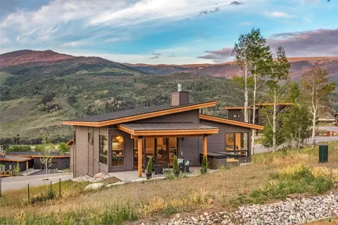 33 Vendette, Silverthorne, CO 80498 photo 2