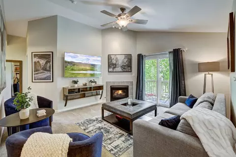 1517 Point Dr #17-202, Frisco, CO 80443