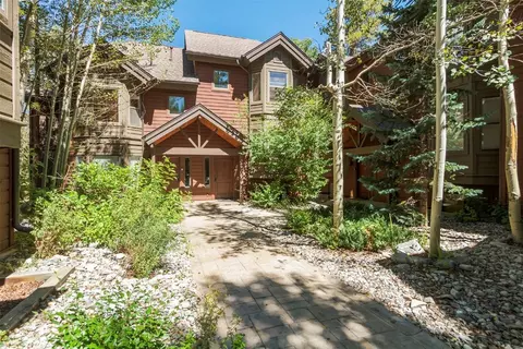110 Village Point Dr #110, Breckenridge, CO 80424