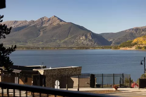 112 E La Bonte St #203-E, Dillon, CO 80435