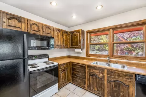 572 Vail Cir, Dillon, CO 80435 photo 3