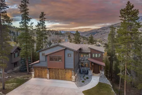 364 Black Hawk Cir, Silverthorne, CO 80498