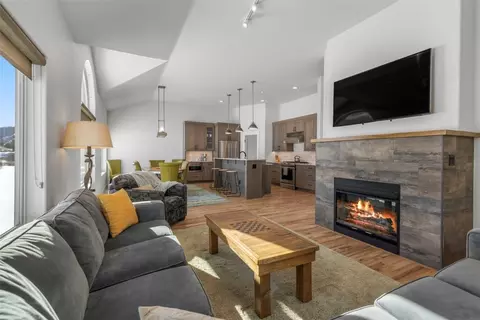 810 Lakepoint Ct # B, Frisco, CO 80443