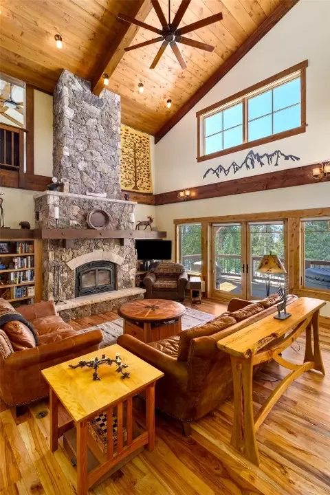 Living - 25925 Red Cloud Ln, Clark, CO 80428 photo 4 of 7