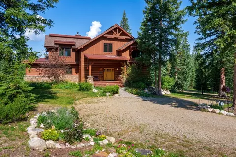 25925 Red Cloud Ln, Clark, CO 80428