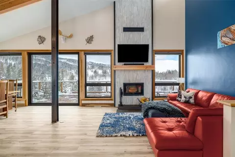 32428 Ute Trl, Oak Creek, CO 80467