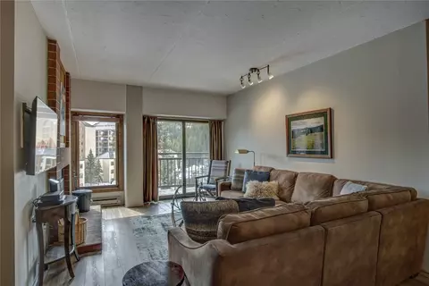 655 S Park Ave #402, Breckenridge, CO 80424