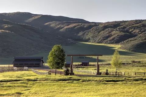 24675 Creek Ranch Rd, Oak Creek, CO 80467