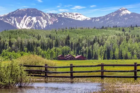 60455 Floyd Creek Rd, Clark, CO 80428