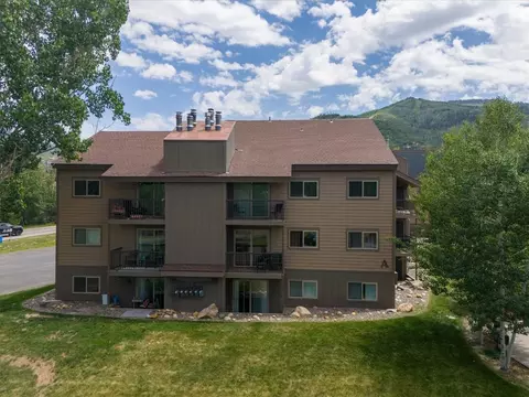 1525 Shadow Run Frontage #302, Steamboat Springs, CO 80487
