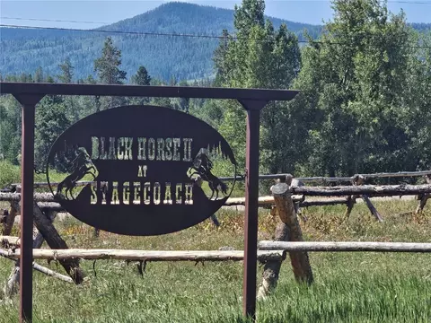 21095 Stallion Way, Oak Creek, CO 80467