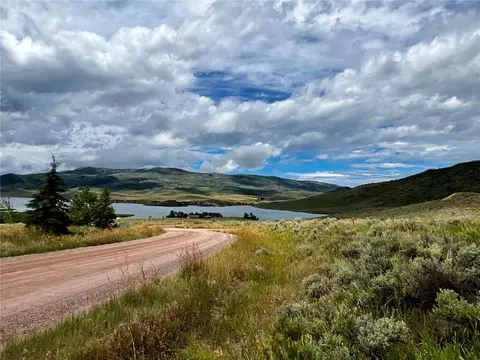 24510 Arapahoe Rd, Oak Creek, CO 80467
