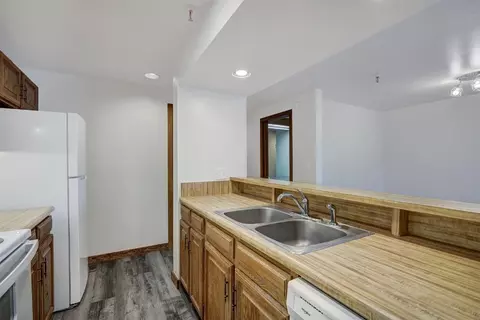 180 E La Bonte St #413, Dillon, CO 80435 photo 8