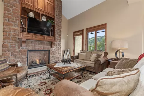1555 Eagle Glen Dr, Steamboat Springs, CO 80487