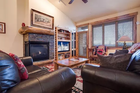 1825 Medicine Springs Dr #3303, Steamboat Springs, CO 80487