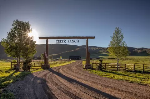 25210 Rainbow Rdg, Oak Creek, CO 80467