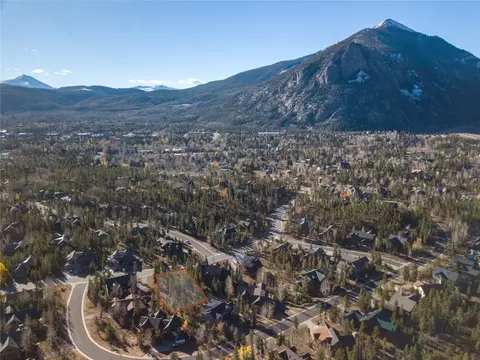 121 Windflower Ln, Frisco, CO 80443
